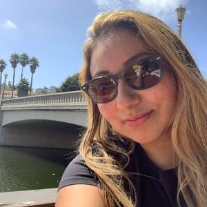 Meet your Posher, Jessica